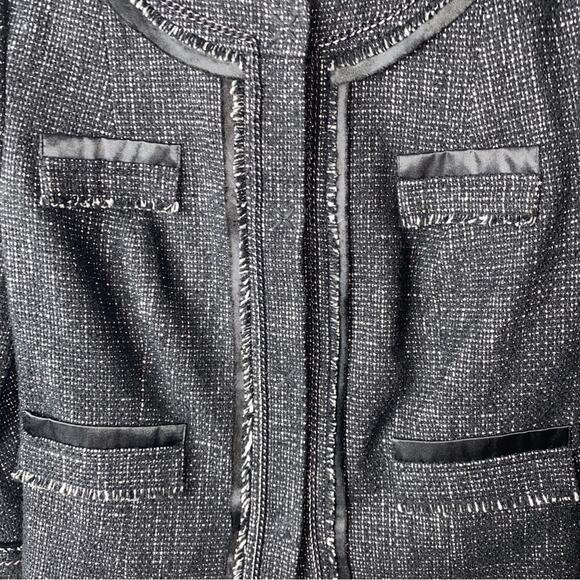 Nordstrom Halogen Black Gray Tweed Cropped Jacket with Pockets Chain Edge Medium - Picture 4 of 14
